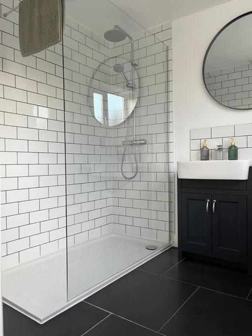Chic 2 Bedroom Cottage Willingham  Экстерьер фото